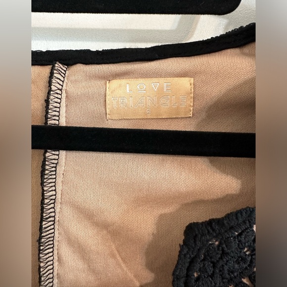 ASOS LOVE TRIANGLE Lace V-Neck Long Sleeved Bodycon Mini EUC - Picture 6 of 11